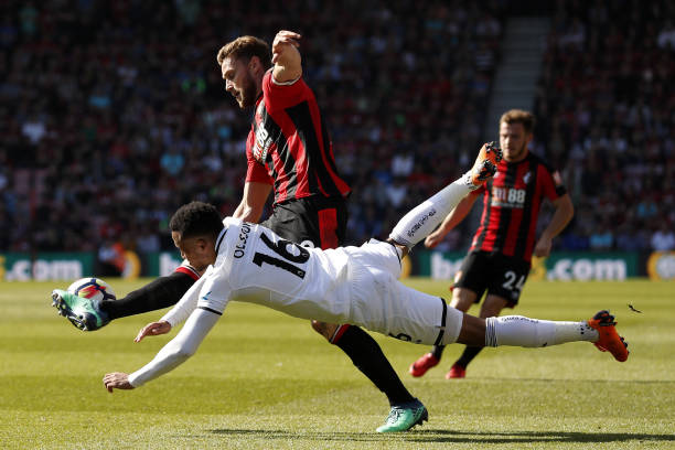 他与凯恩进 他与凯恩进